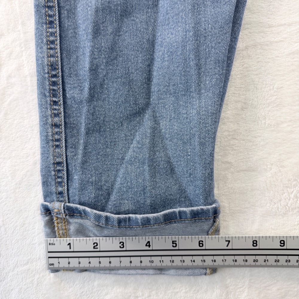 Levi Strauss Signature Boyfriend Jeans Womens 6 Mid Rise Cuffed Light Wash Denim - Picture 9 of 11